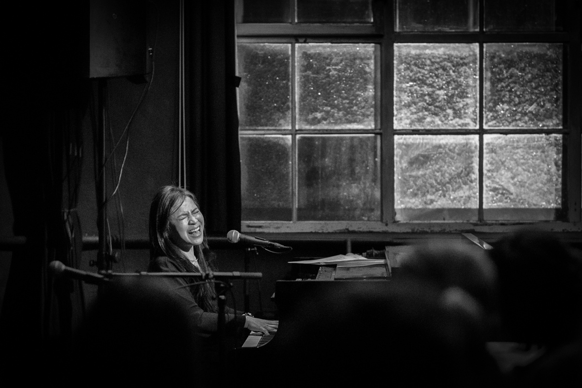 Linah Rocio EM! SONGCIRCLE mit Rose Ann Dimalanta alias RAD & Linah Rocio, 23.01. ...